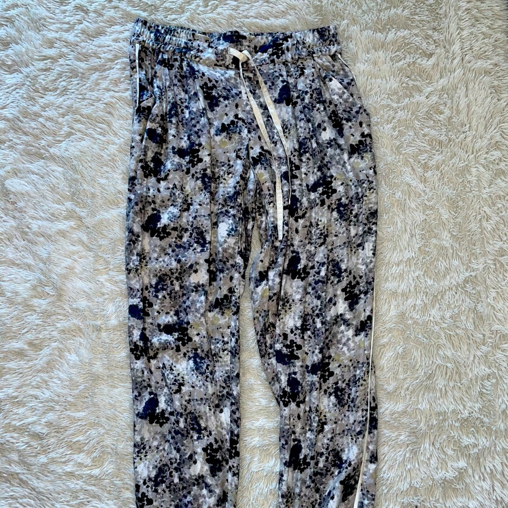 Aritzia Talula Joggers Small